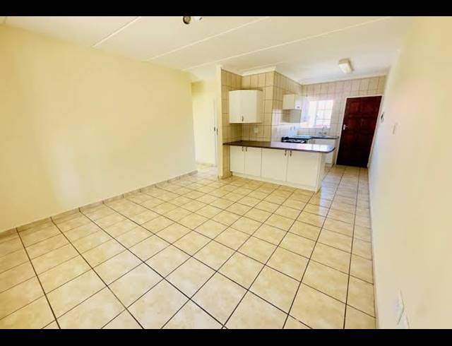 2 BEDROOM APARTMENT FOR SALE IN COMET